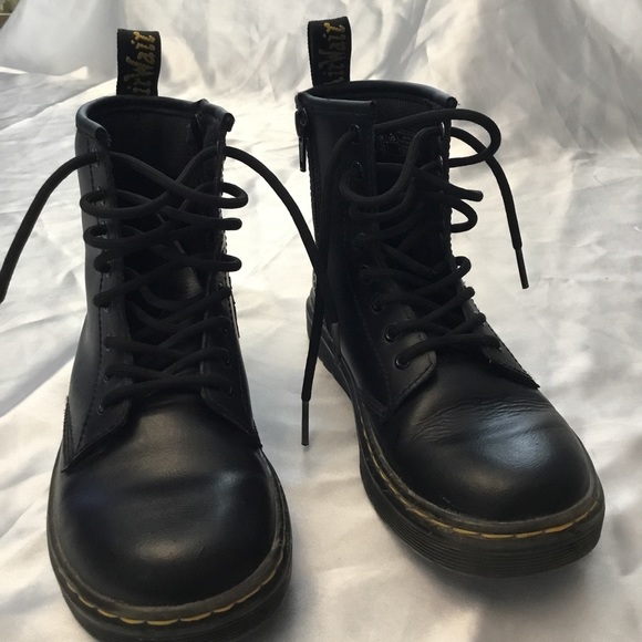 Dr. Martens Zavala Big Kid Combat Boot Size 2 - Picture 3 of 13